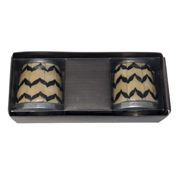 Williams Sonoma Chevron Bone Salt and Pepper Shakers Black Beige - Picture 5 of 11